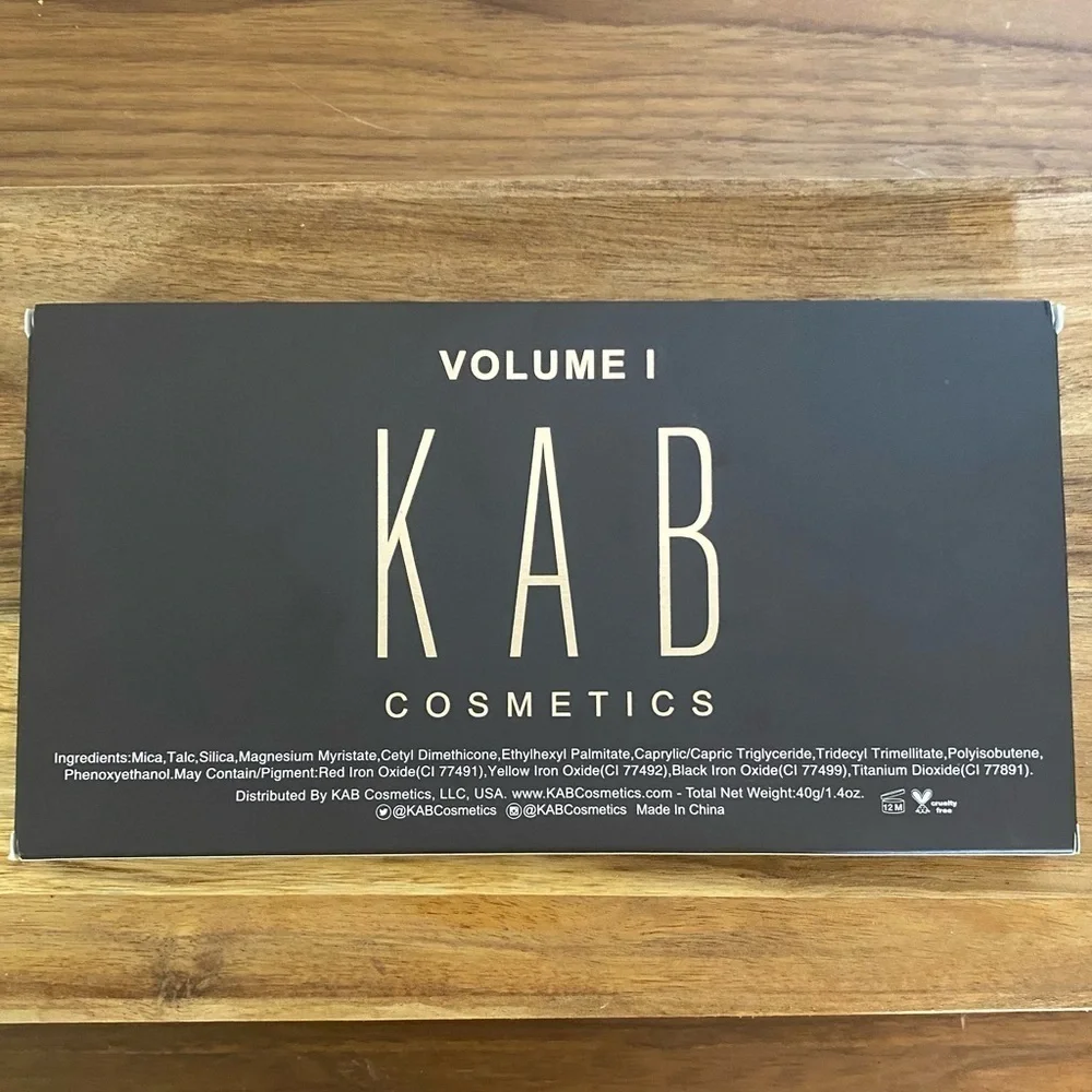 Kab Cosmetics New Contour Palette Vol. 1 Large Palette 8 Matte Shades